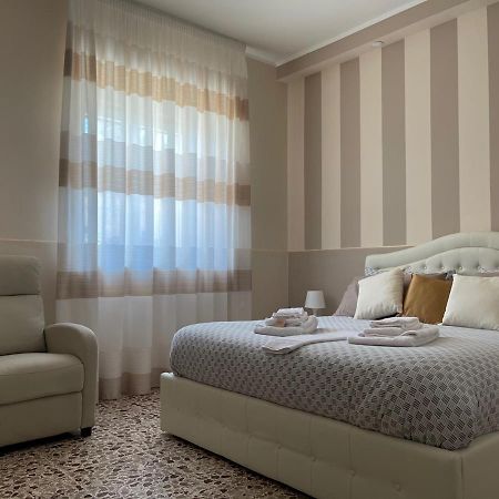 B&B Domus D'Italia Mirabella Eclano Bagian luar foto