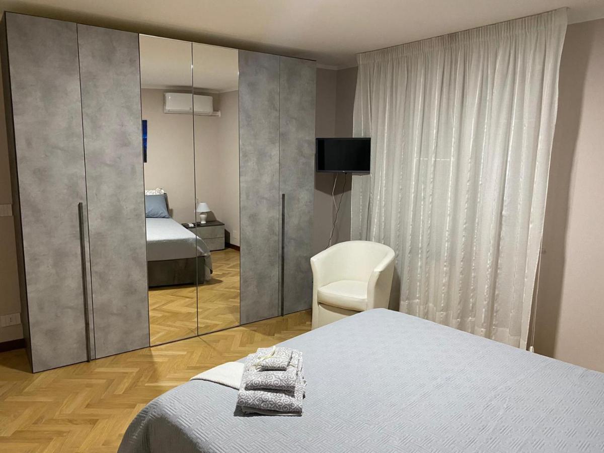 B&B Domus D'Italia Mirabella Eclano Bagian luar foto
